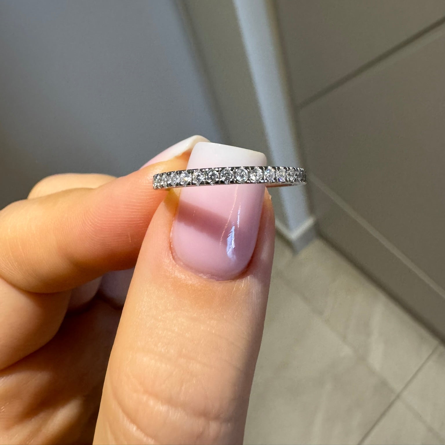 Azur Petite Eternity Band - Rings | Moarén