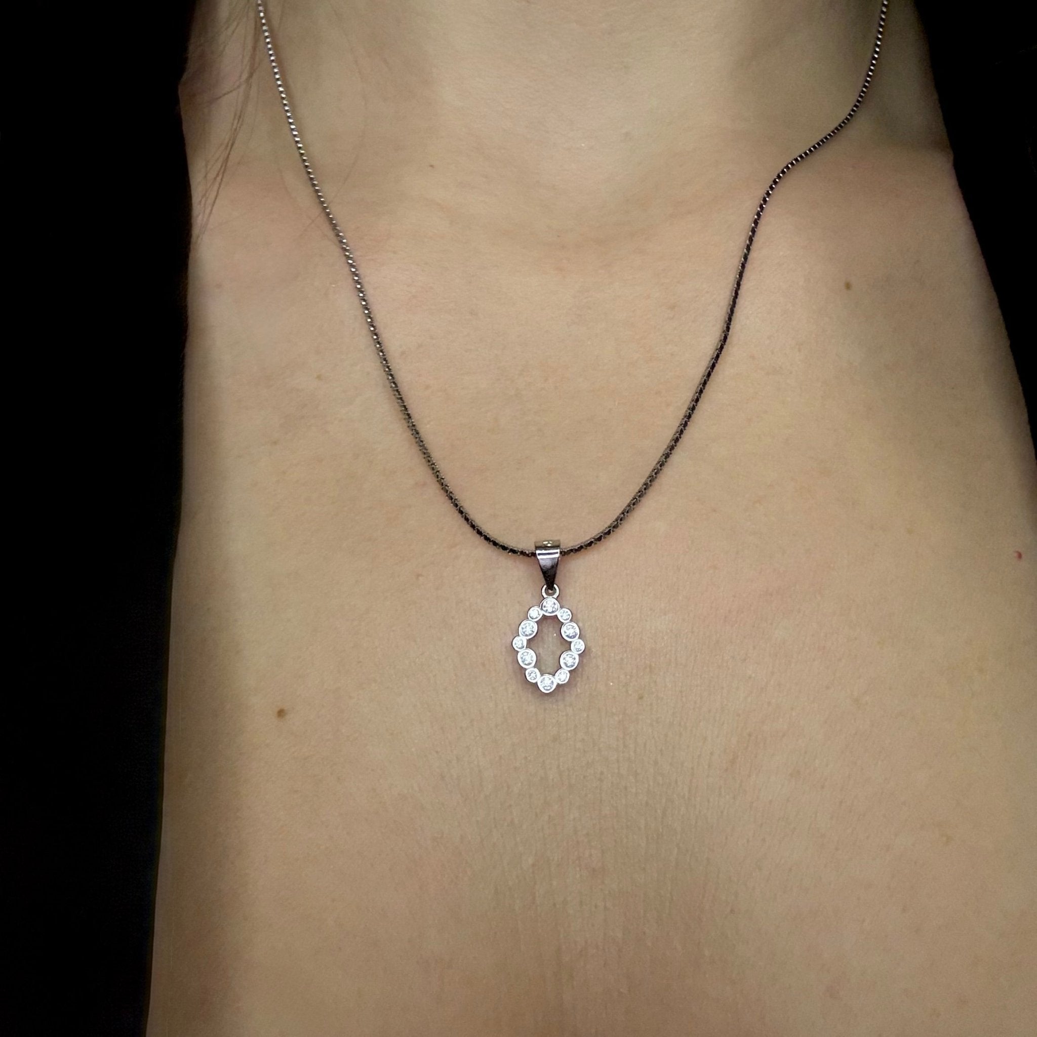 Portillo Marquise Besel Necklace - Necklace | Moarén