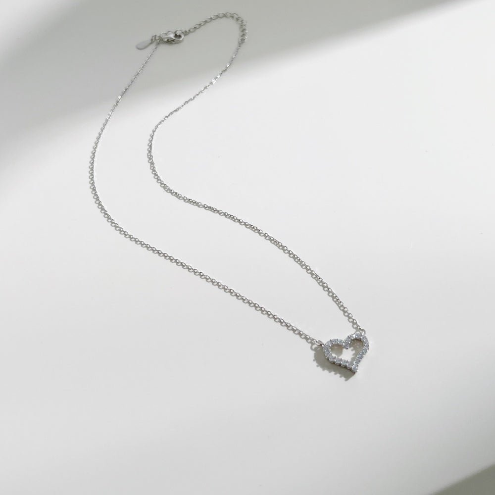 Verona Heart Pavé Necklace - Necklace | Moarén