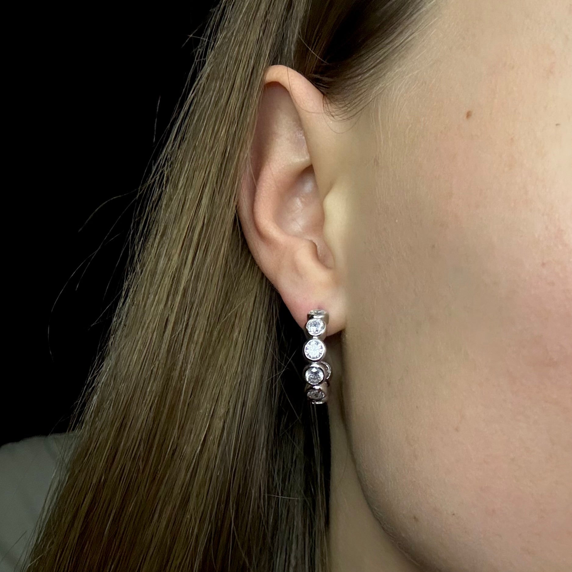 Alta Bezel Hoops - Earrings | Moarén