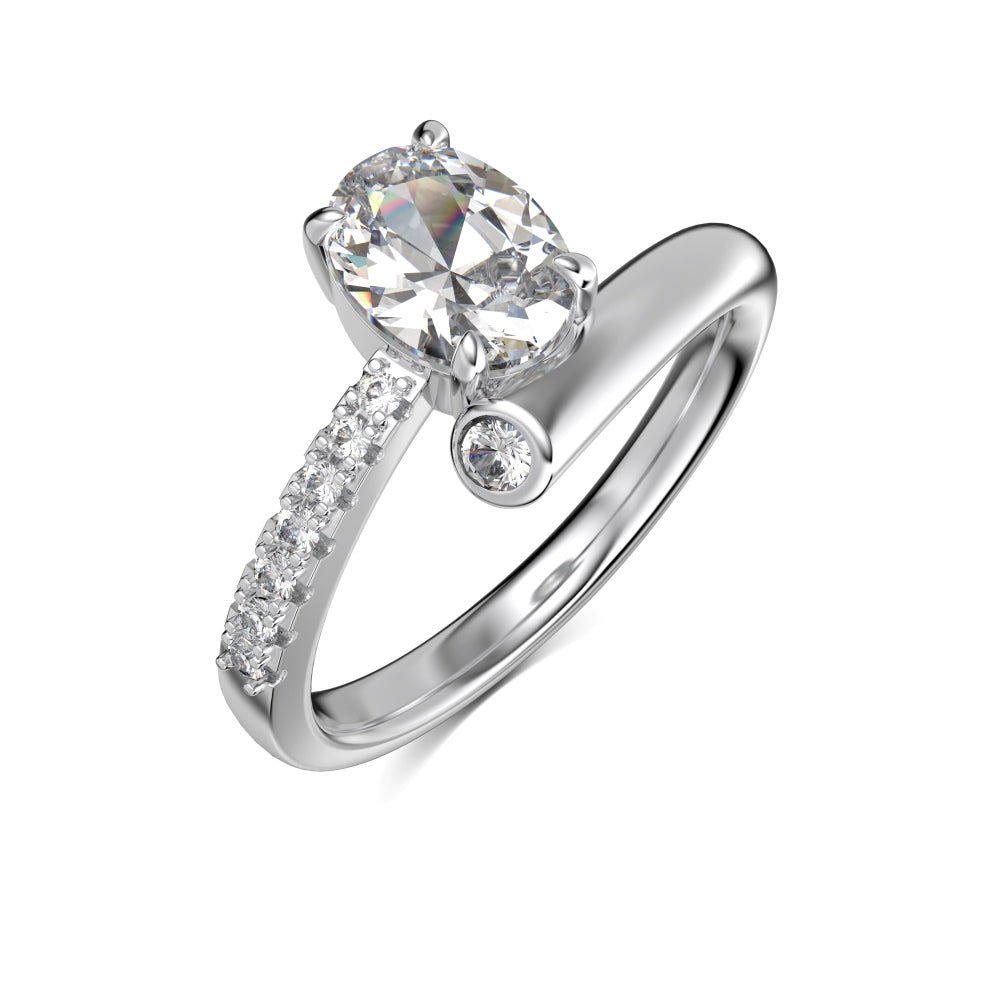 Oval Cut Pavé Wrapped Ring - Rings | Moarén