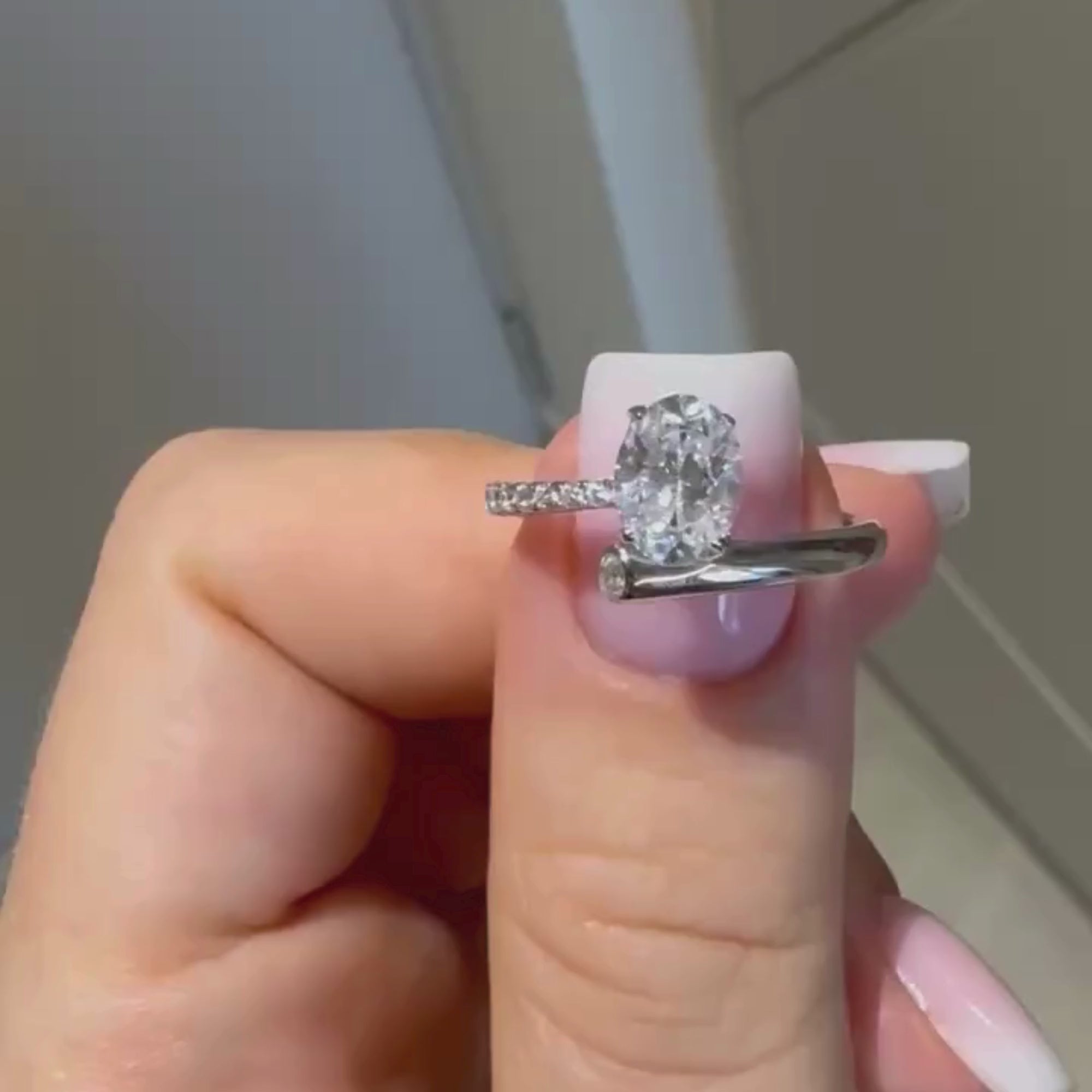 Nisida Oval Pave Wrap Ring - Rings | Moarén