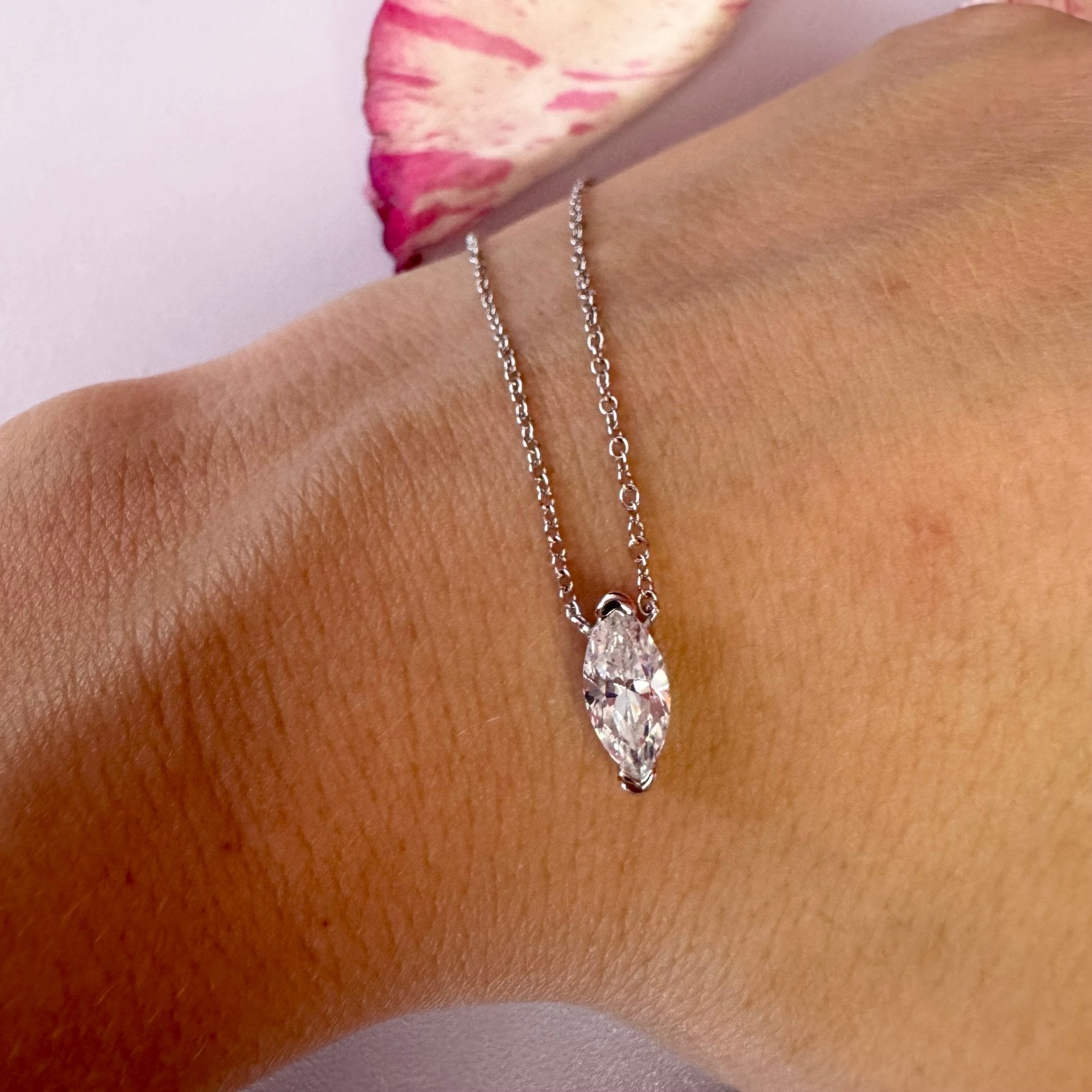 Tavira Marquise Necklace - Necklace | Moarén