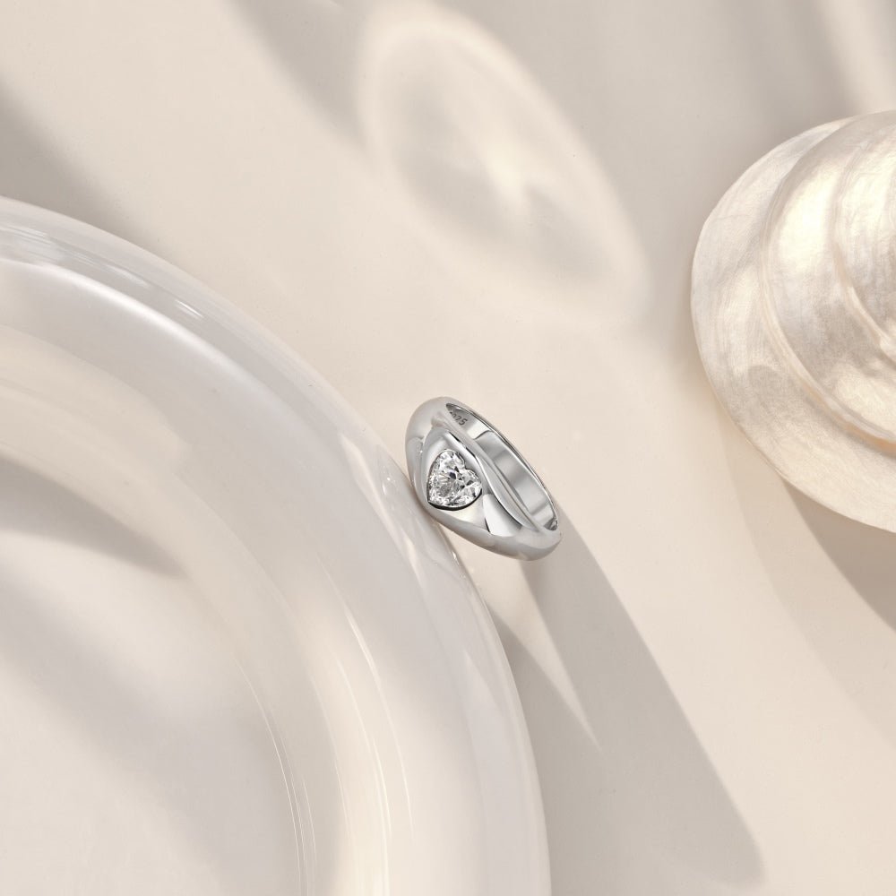 Verona Bold Heart Statement Ring - Rings | Moarén